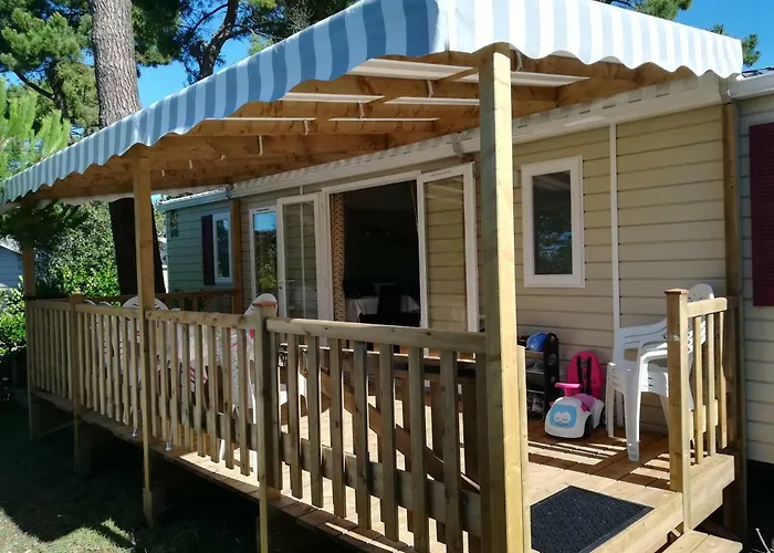 Mobile Home Vue Baie Dans Une Foret De Pins - La Palmyre